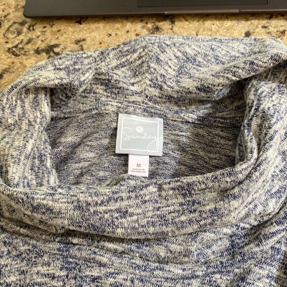 DB Sunday Blue and White 3/4 Length Sleeve Blouse - Picture 3 of 7